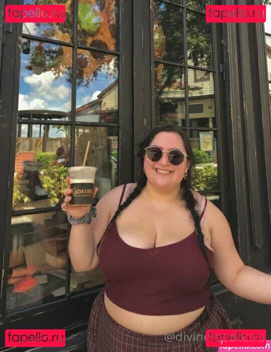 divine-hedonist-free Onlyfans Photo Gallery 