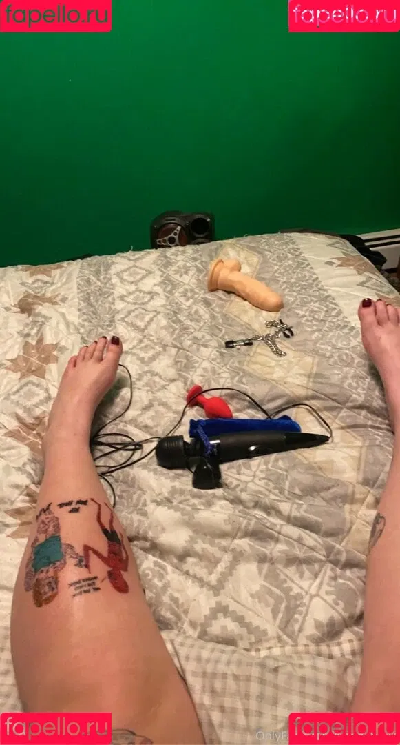 vannahrain Onlyfans Photo Gallery 