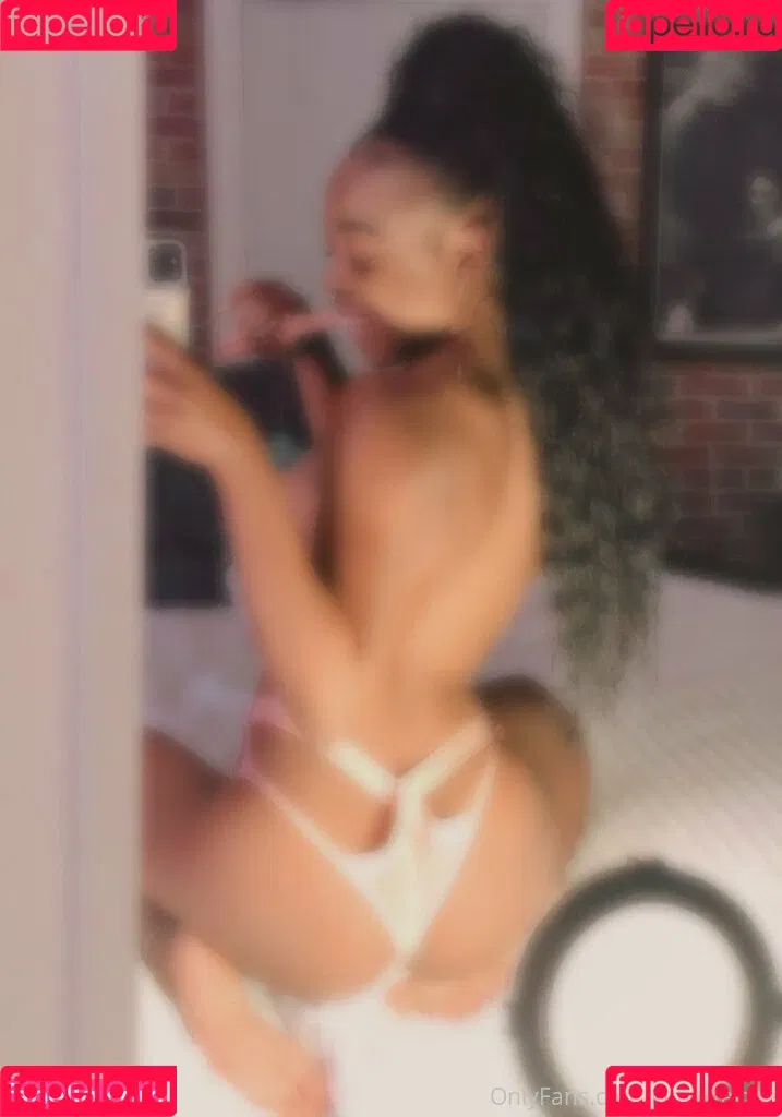 brittxolondon Onlyfans Photo Gallery 