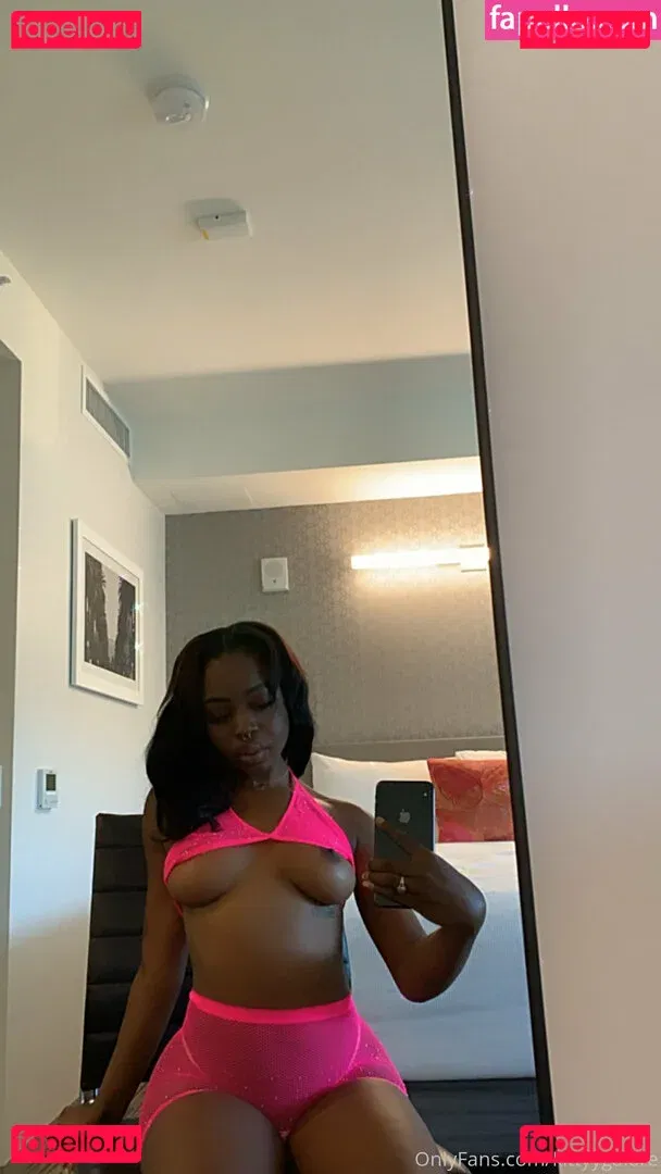 brittxolondon Onlyfans Photo Gallery 