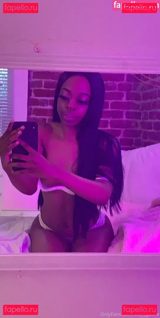 brittxolondon Onlyfans Photo Gallery 