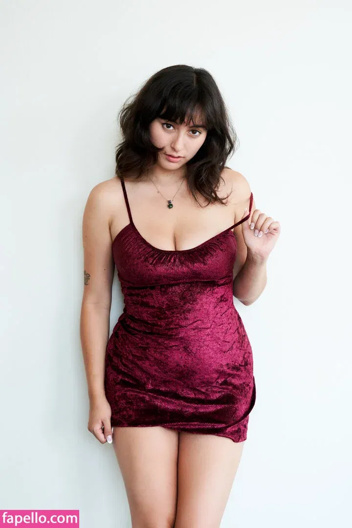 hellomiramira Onlyfans Photo Gallery 