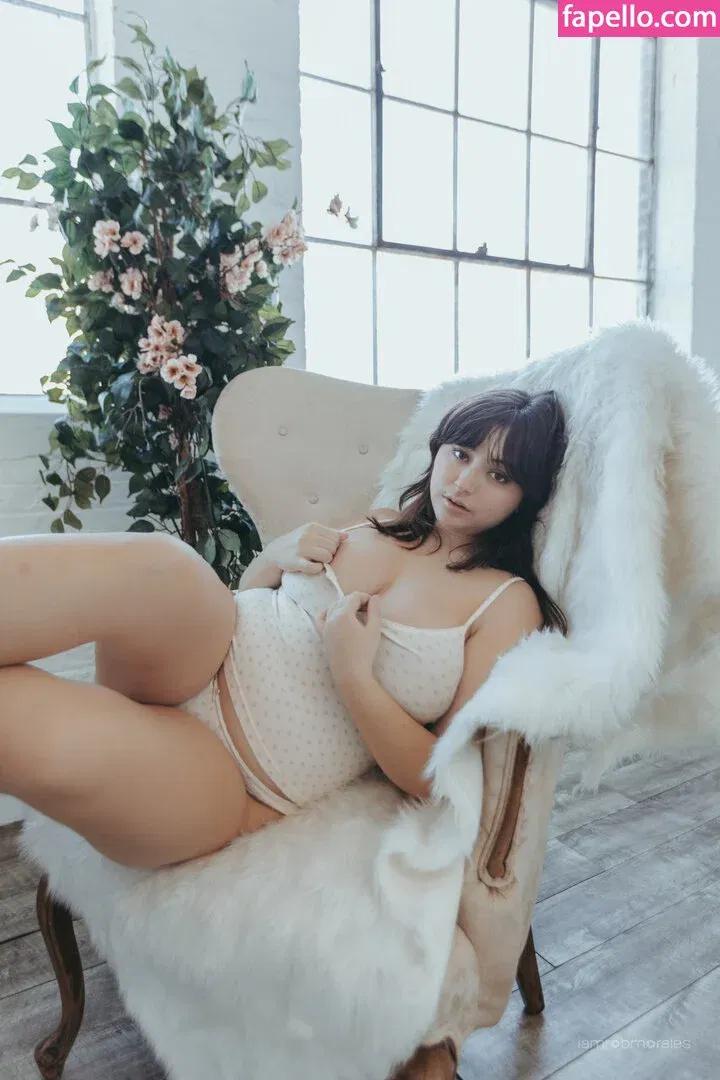 hellomiramira Onlyfans Photo Gallery 