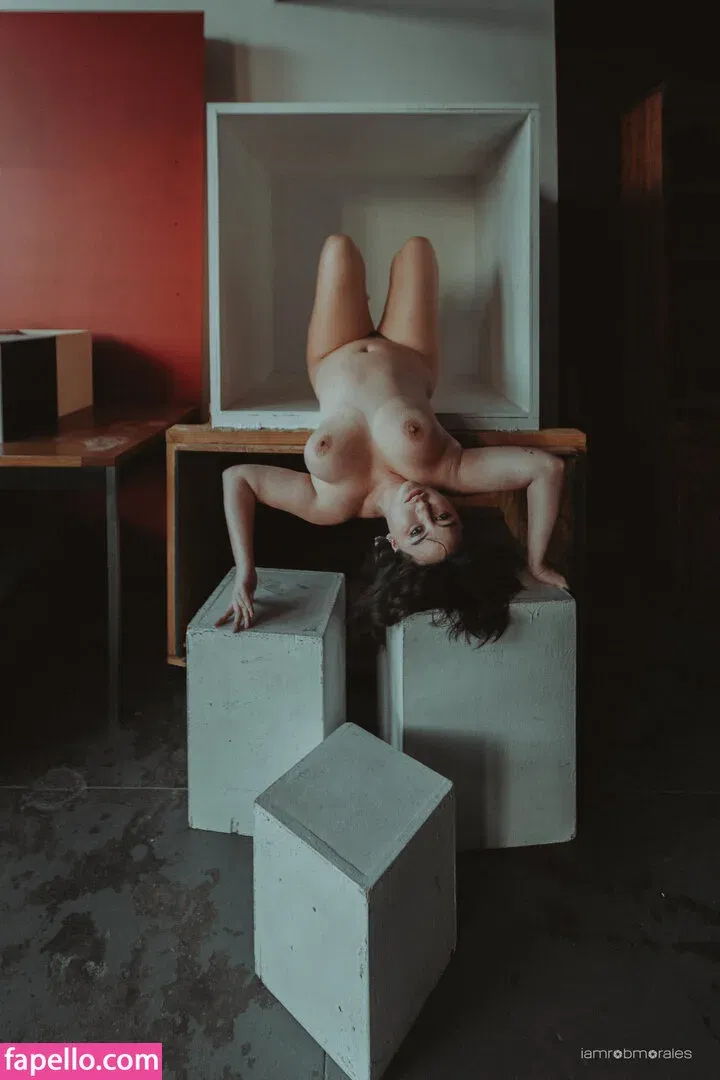 hellomiramira Onlyfans Photo Gallery 