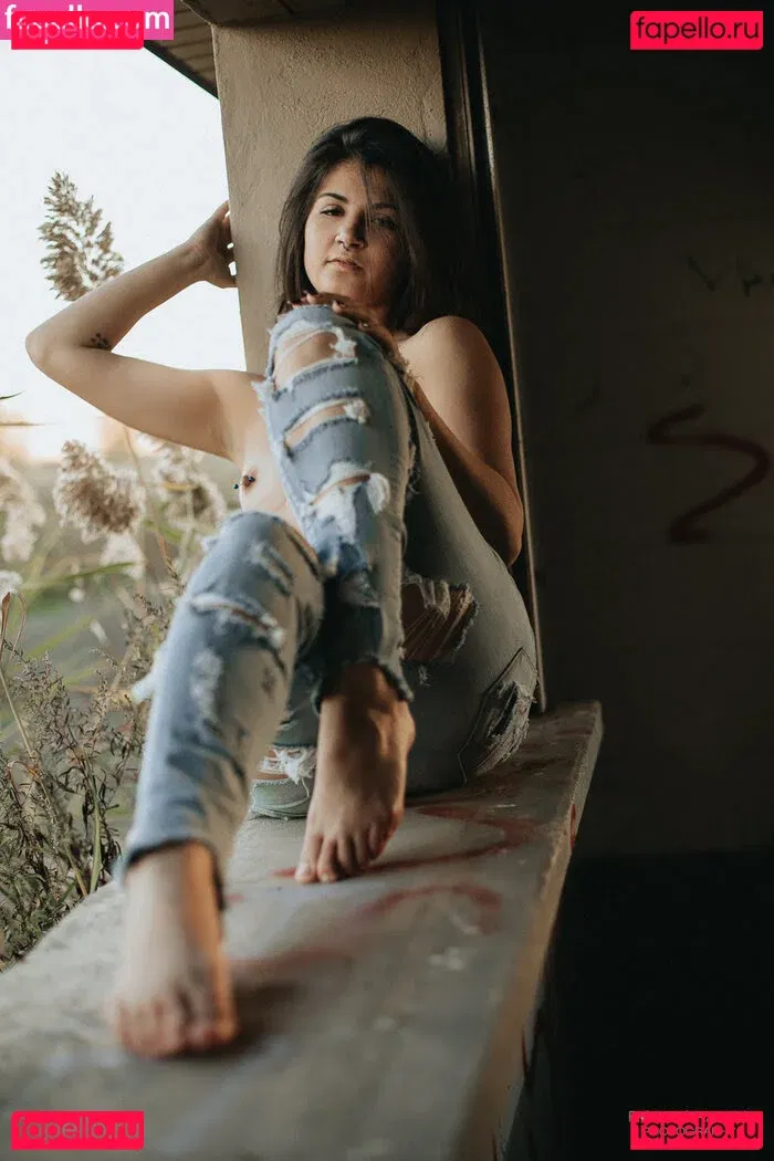 melmelly16 Onlyfans Photo Gallery 