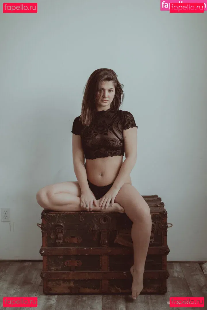 melmelly16 Onlyfans Photo Gallery 