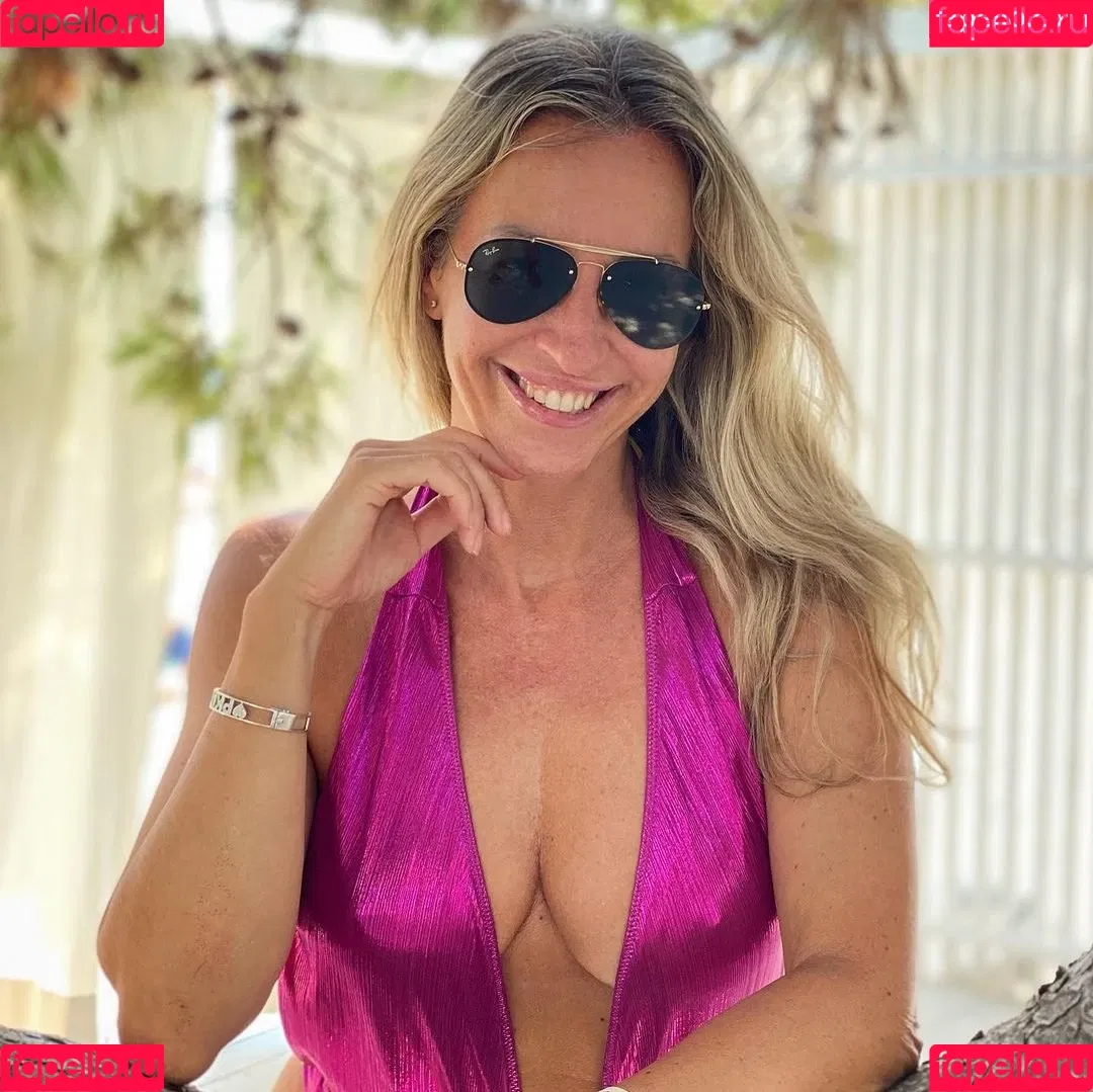 Elena Mici Onlyfans Photo Gallery 