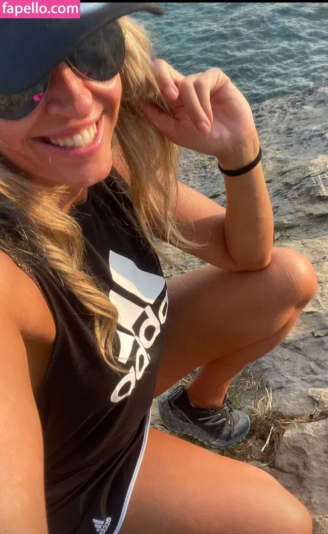 Elena Mici Onlyfans Photo Gallery 