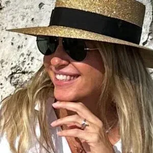 Elena Mici Onlyfans Photo Gallery 