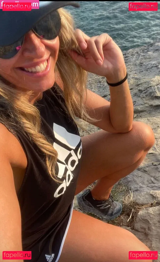 Elena Mici Onlyfans Photo Gallery 