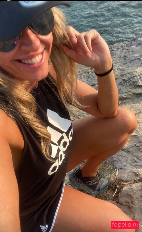 Elena Mici Nude Onlyfans Photo 30
