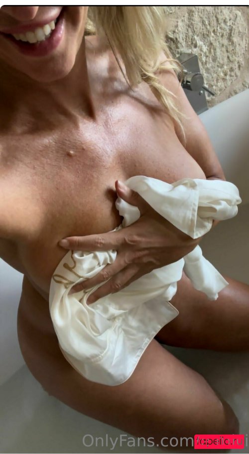 Elena Mici Nude Onlyfans Photo 9