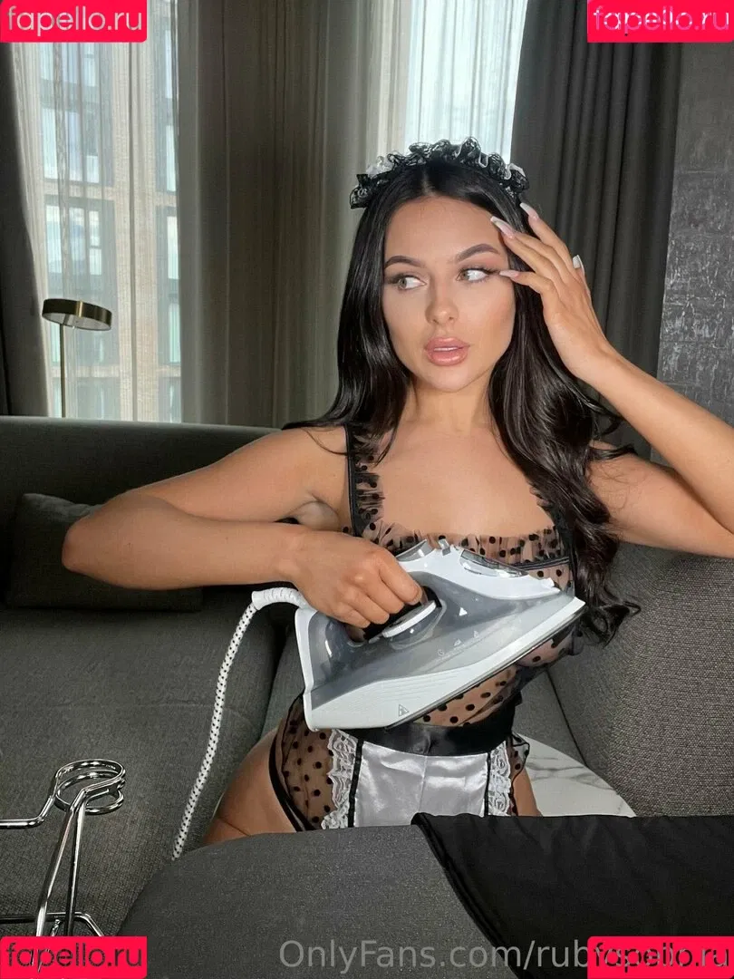 Sophie Ruby Blake Onlyfans Photo Gallery 