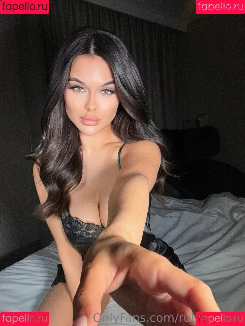 Sophie Ruby Blake Onlyfans Photo Gallery 