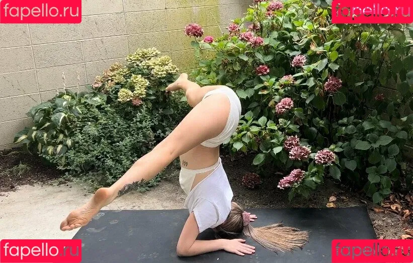 alignedbykarissa Onlyfans Photo Gallery 