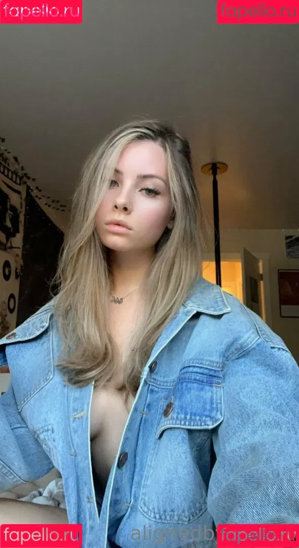 alignedbykarissa Onlyfans Photo Gallery 