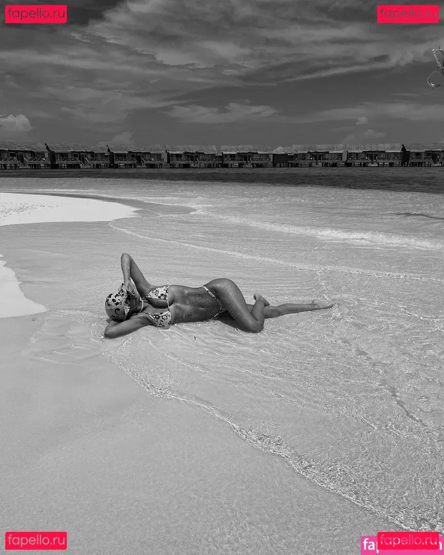 vikkikiss Onlyfans Photo Gallery 