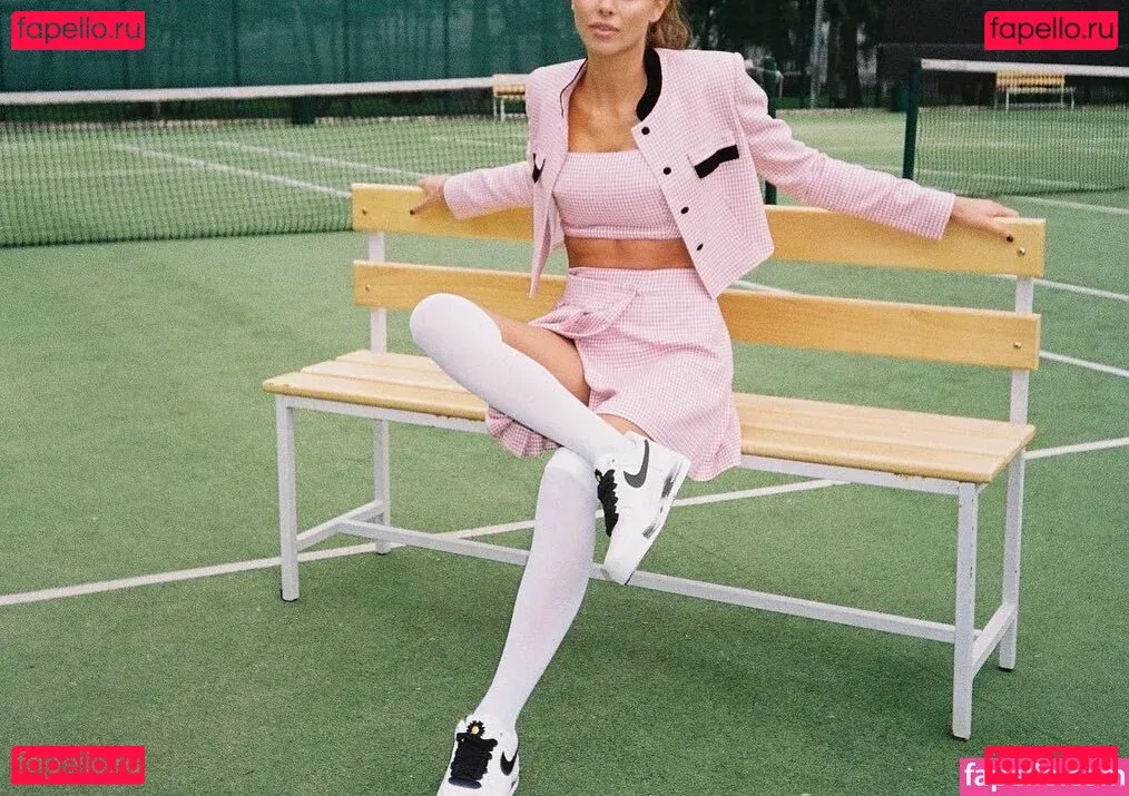 vikkikiss Onlyfans Photo Gallery 