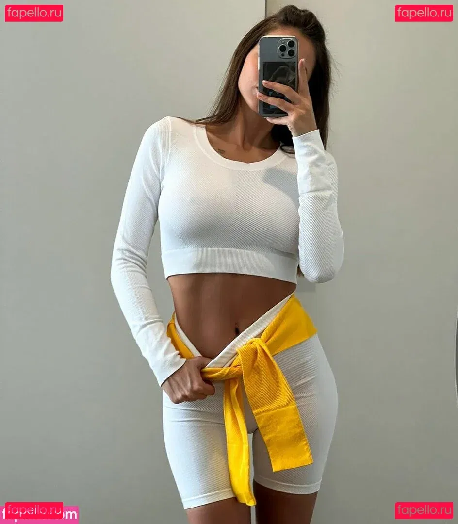 vikkikiss Onlyfans Photo Gallery 