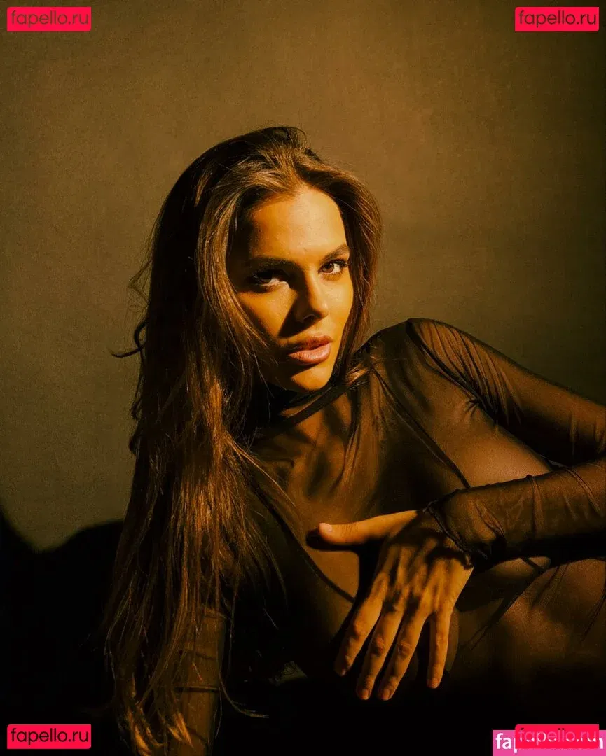 vikkikiss Onlyfans Photo Gallery 