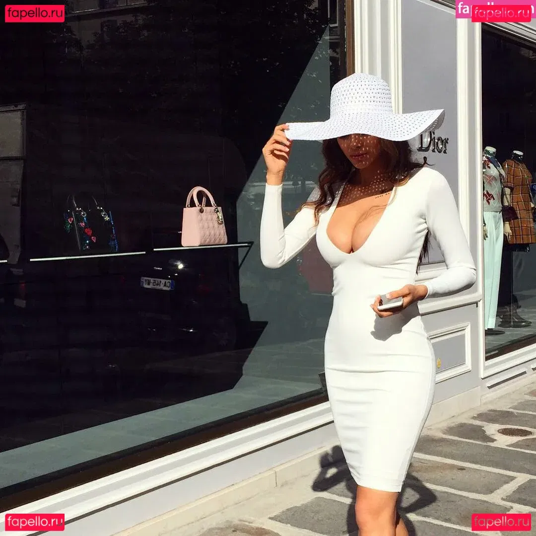 vikkikiss Onlyfans Photo Gallery 