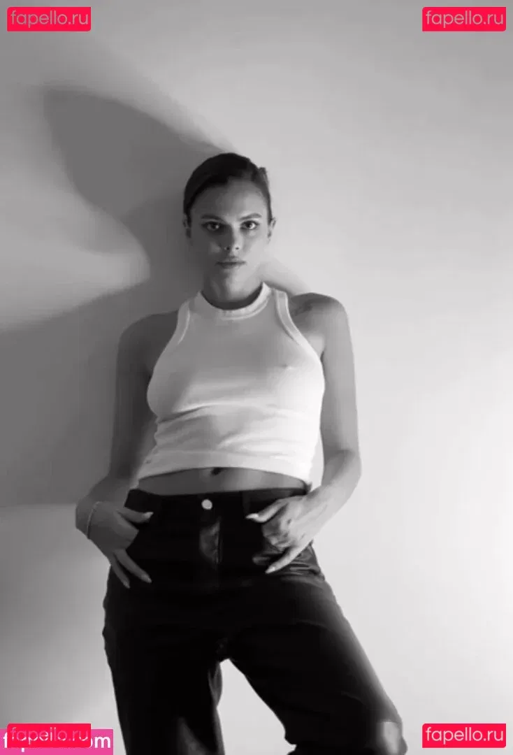 vikkikiss Onlyfans Photo Gallery 