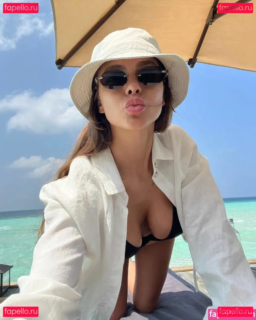 vikkikiss Onlyfans Photo Gallery 