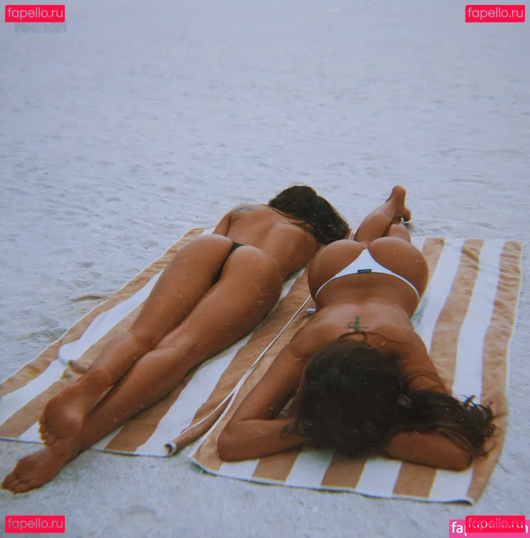 vikkikiss Onlyfans Photo Gallery 