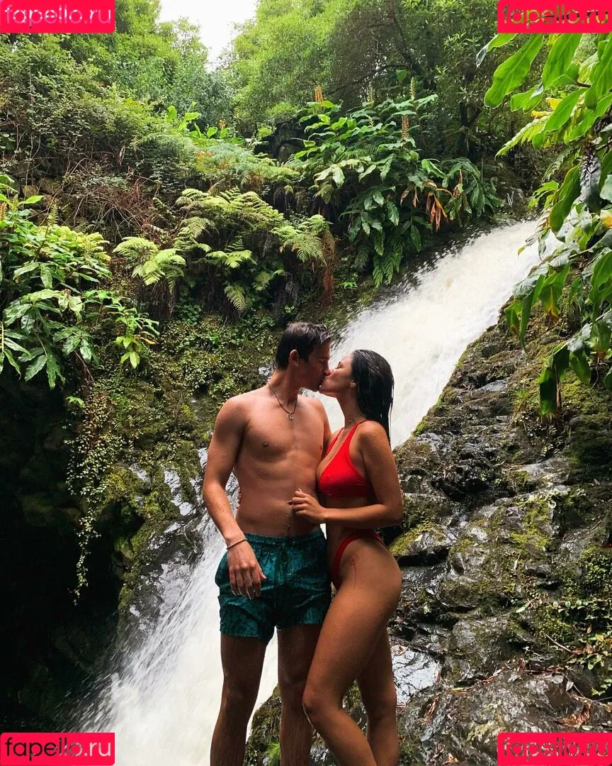 Emily Ellanah Onlyfans Photo Gallery 