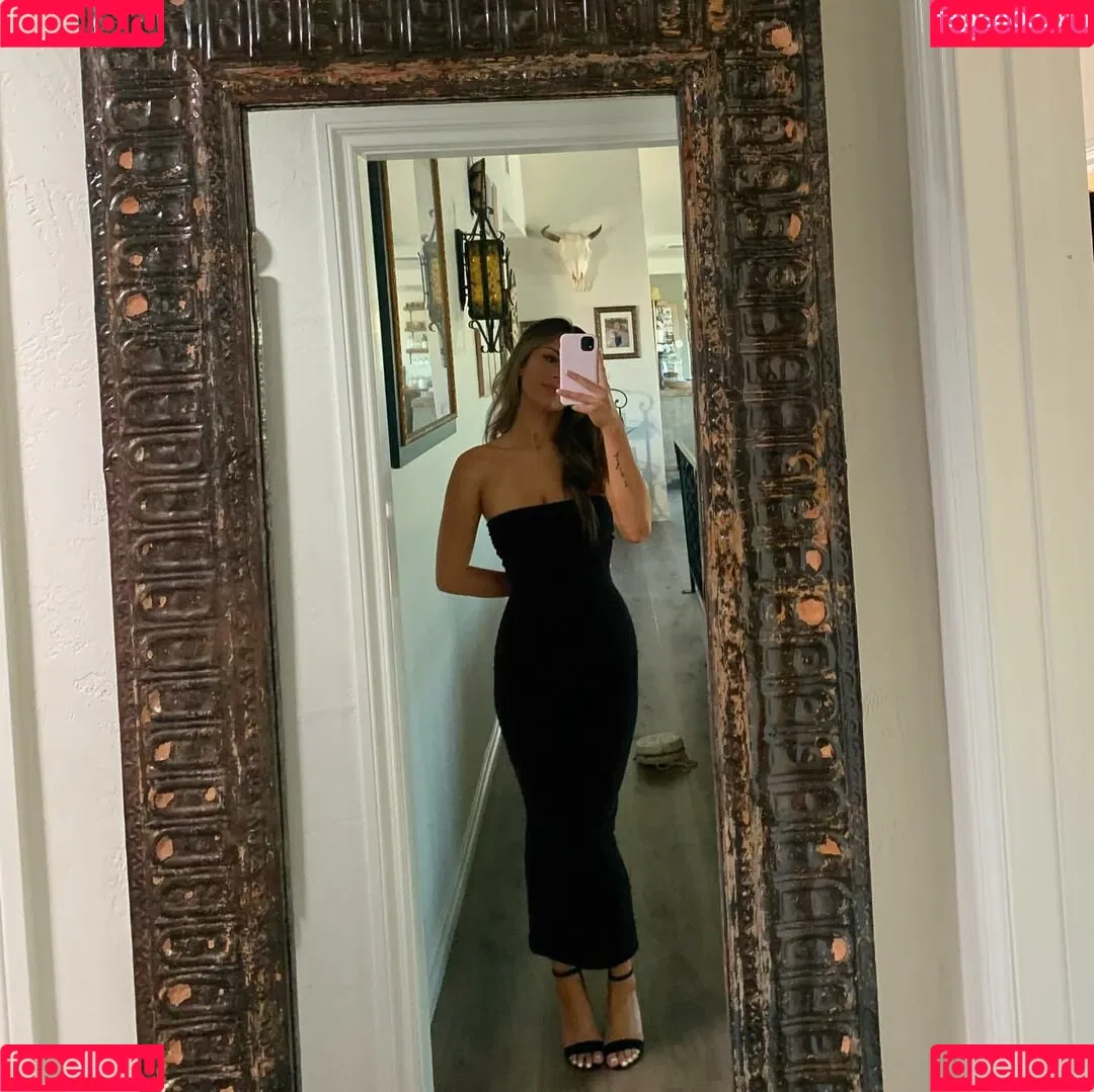Emily Ellanah Onlyfans Photo Gallery 