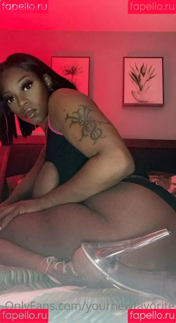 yournewfavorite Onlyfans Photo Gallery 