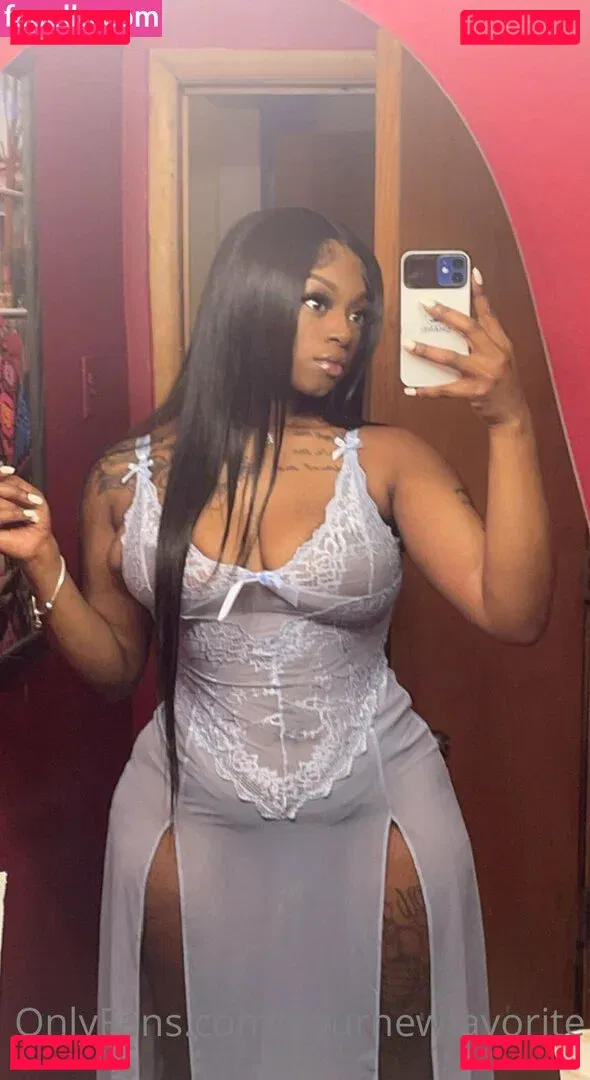 yournewfavorite Onlyfans Photo Gallery 