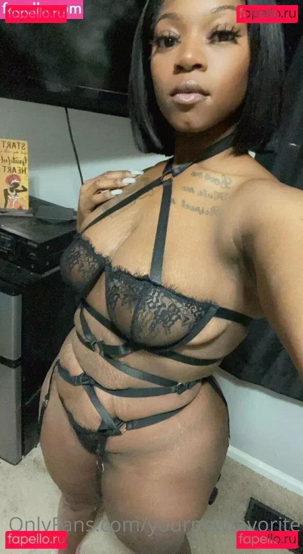 yournewfavorite Onlyfans Photo Gallery 