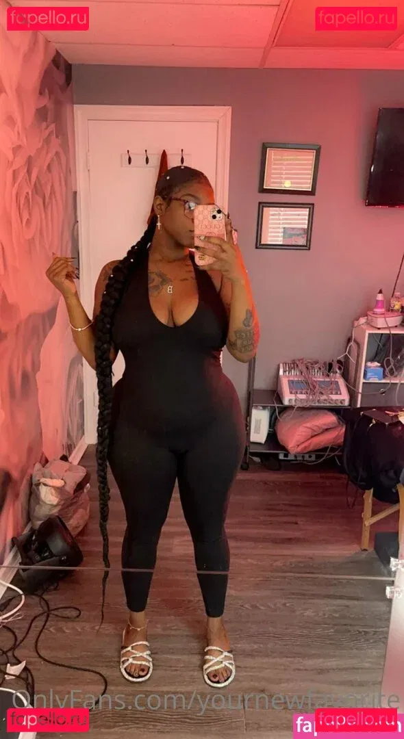 yournewfavorite Onlyfans Photo Gallery 