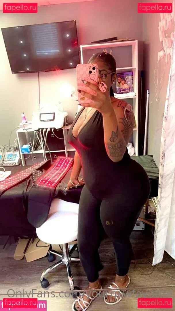 yournewfavorite Onlyfans Photo Gallery 