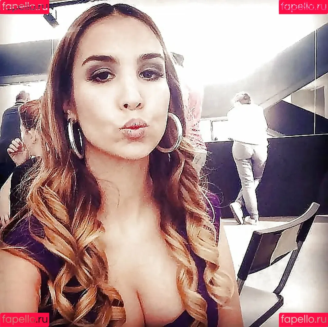 Sila Sahin Onlyfans Photo Gallery 