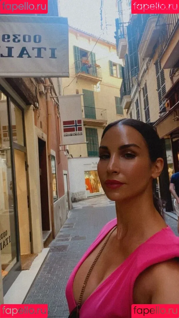 Sila Sahin Onlyfans Photo Gallery 