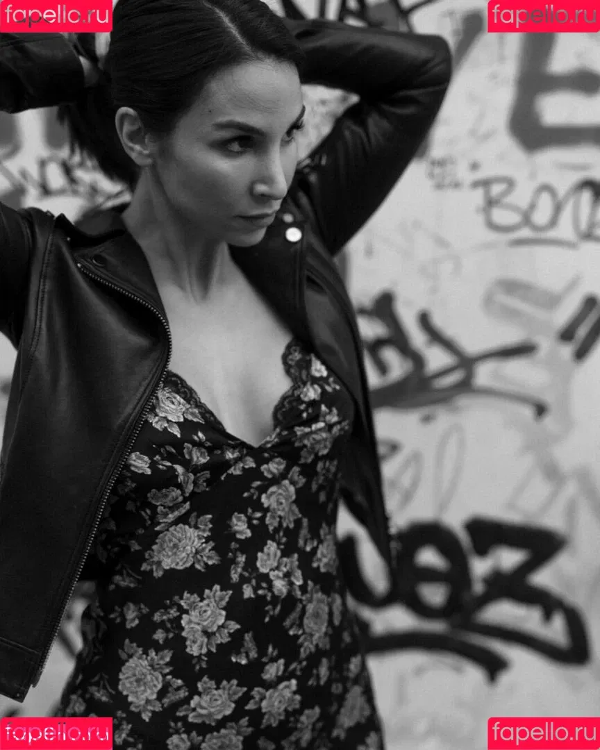 Sila Sahin Onlyfans Photo Gallery 