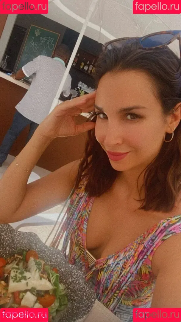 Sila Sahin Onlyfans Photo Gallery 