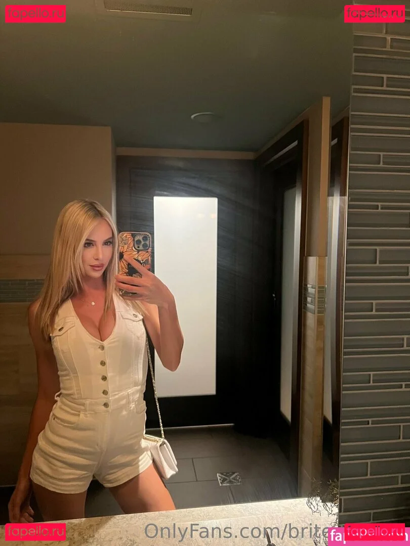 briteresifree Onlyfans Photo Gallery 