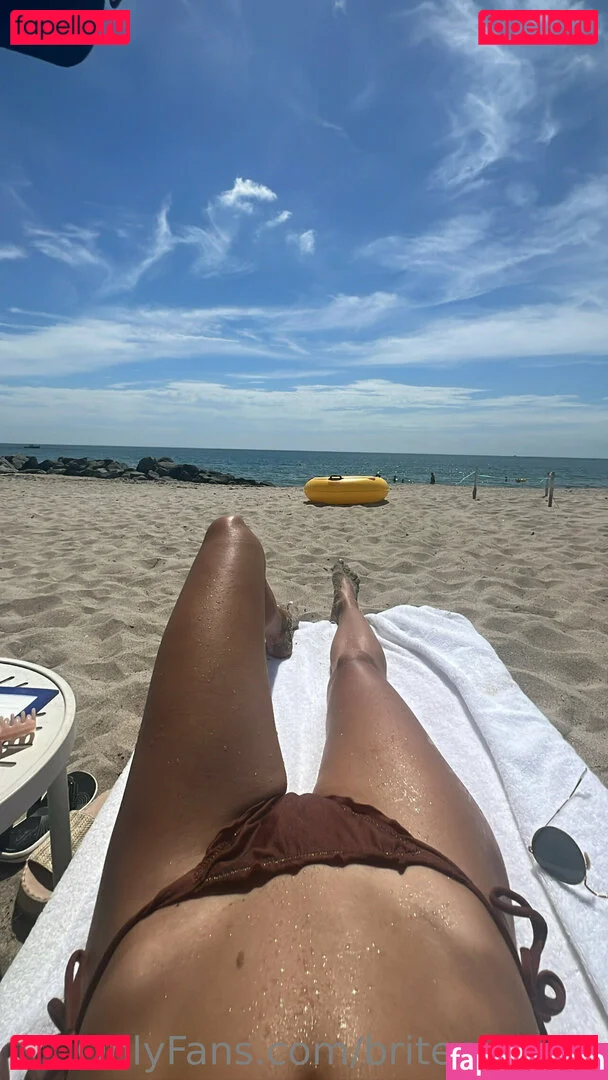 briteresifree Onlyfans Photo Gallery 