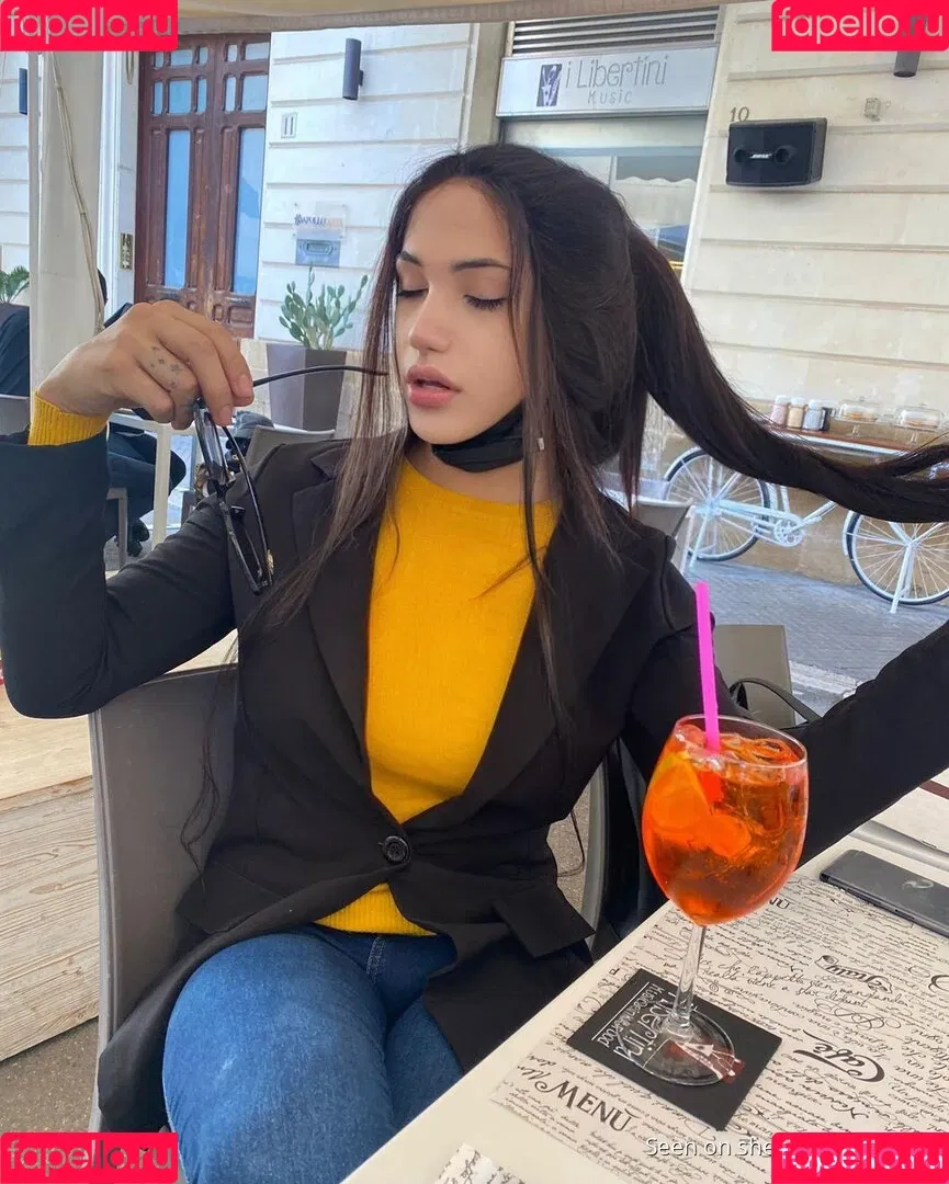 Bruna Santos Onlyfans Photo Gallery 