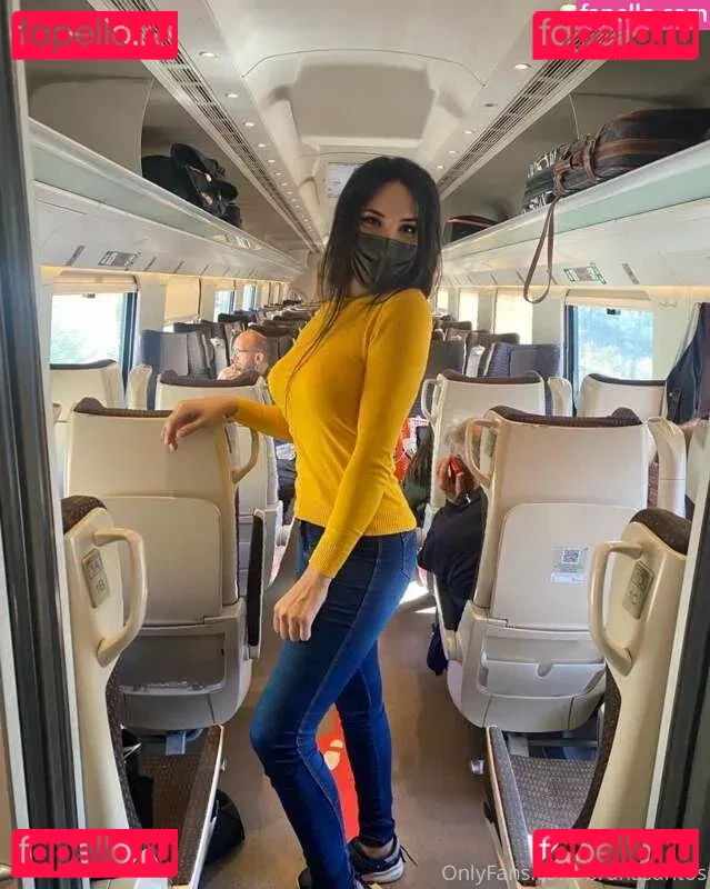 Bruna Santos Onlyfans Photo Gallery 