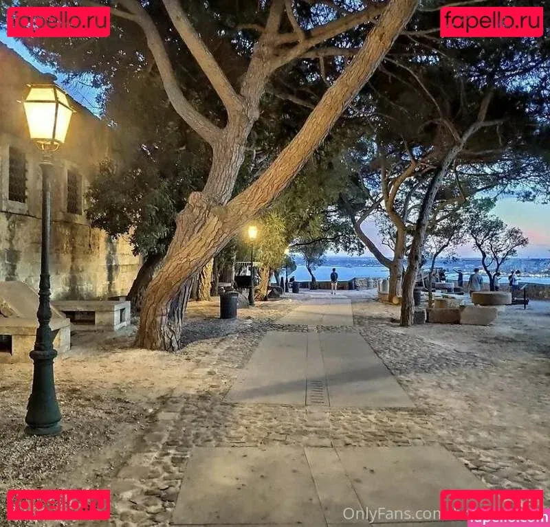 Bruna Santos Onlyfans Photo Gallery 