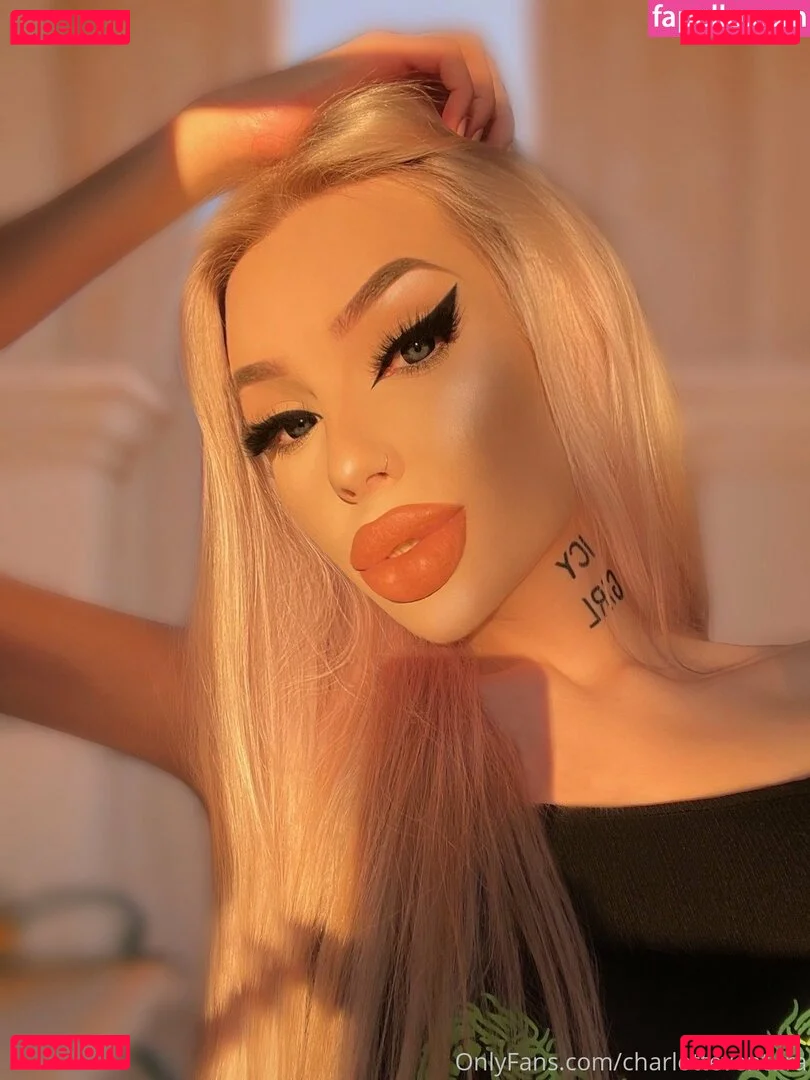 charlotteventura Onlyfans Photo Gallery 