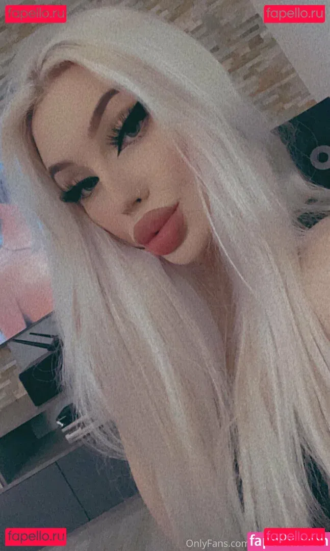 charlotteventura Onlyfans Photo Gallery 