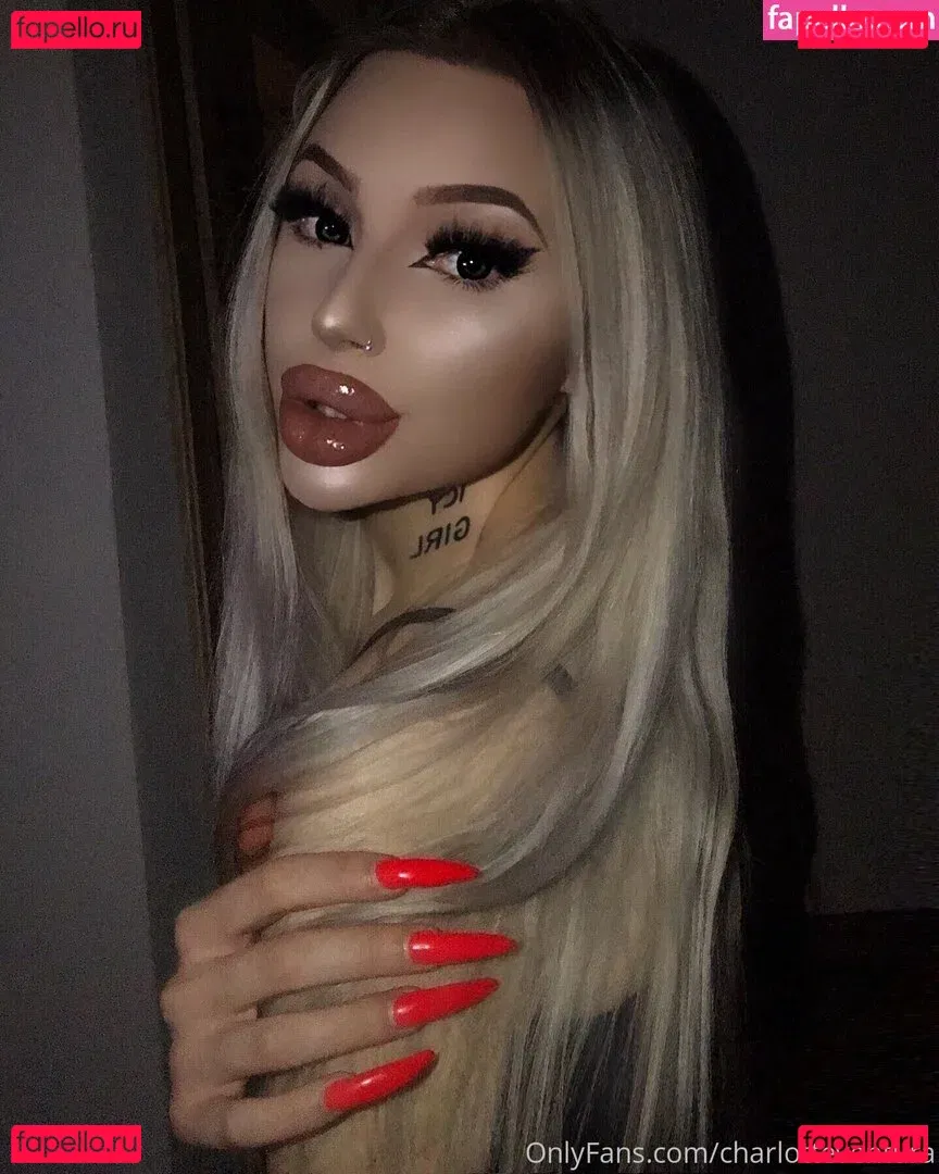 charlotteventura Onlyfans Photo Gallery 