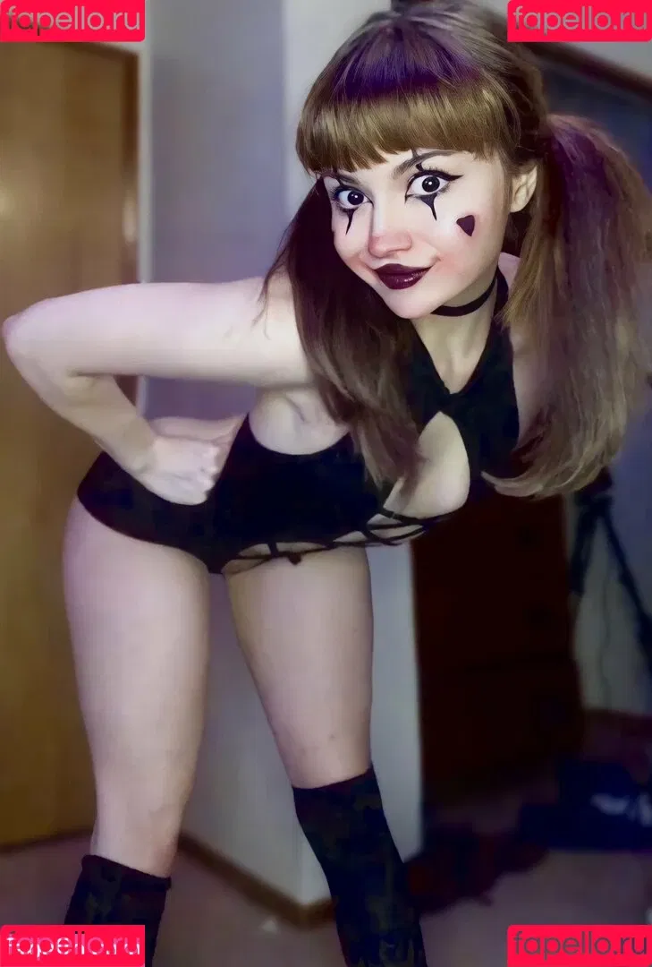 Sasha Spits Onlyfans Photo Gallery 