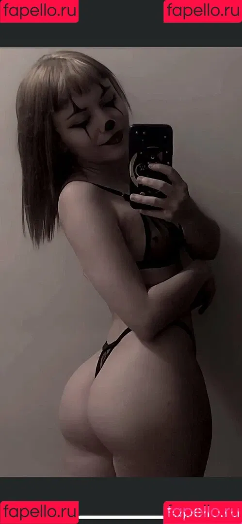 Sasha Spits Onlyfans Photo Gallery 