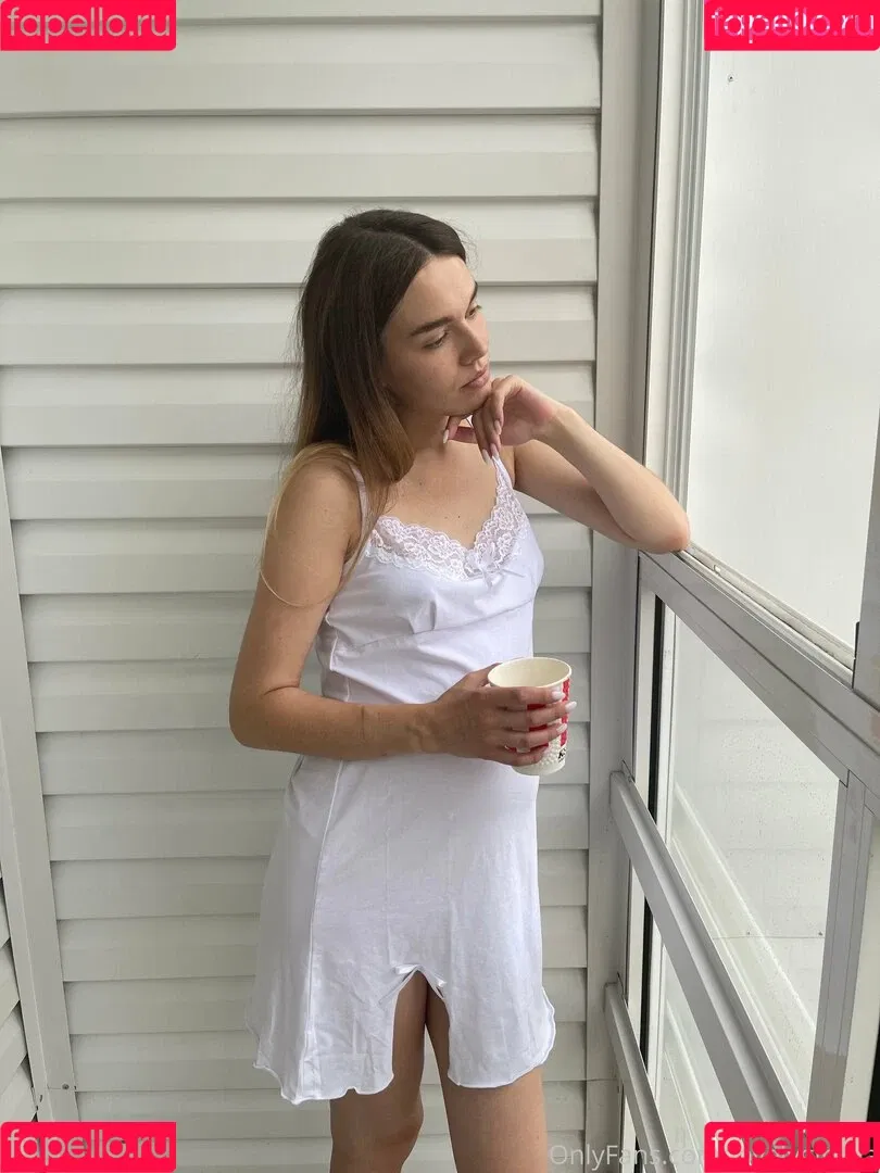 lovelygirlliza Onlyfans Photo Gallery 